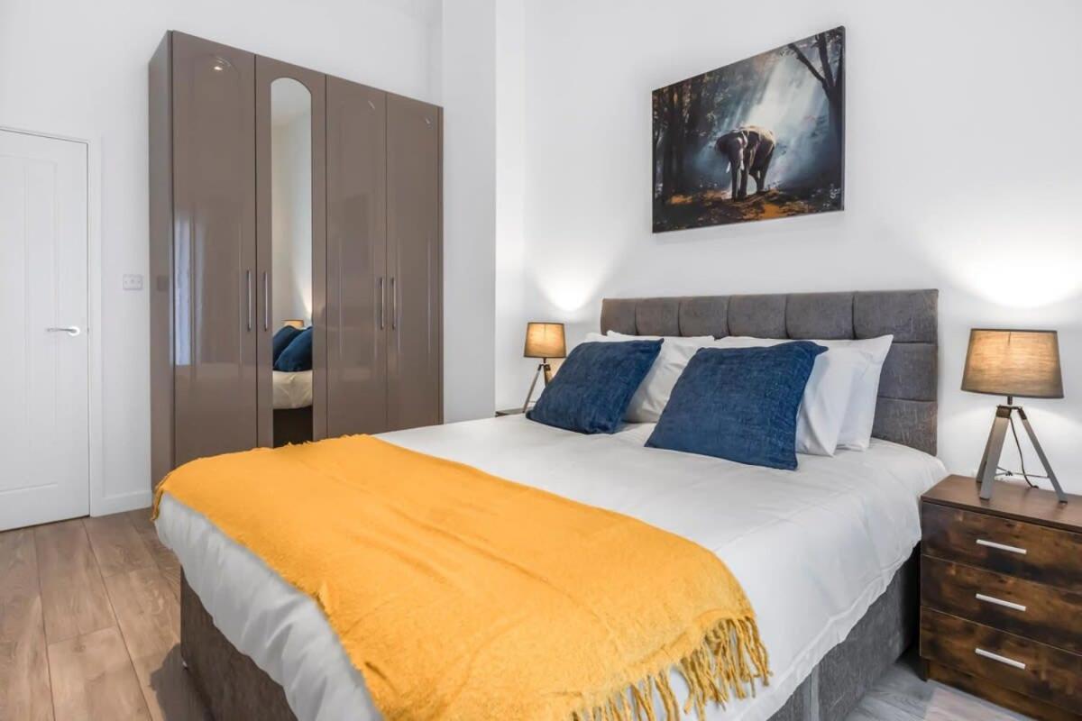 Lovely 1 Bedroom Apartment In Central Woking Eksteriør bilde