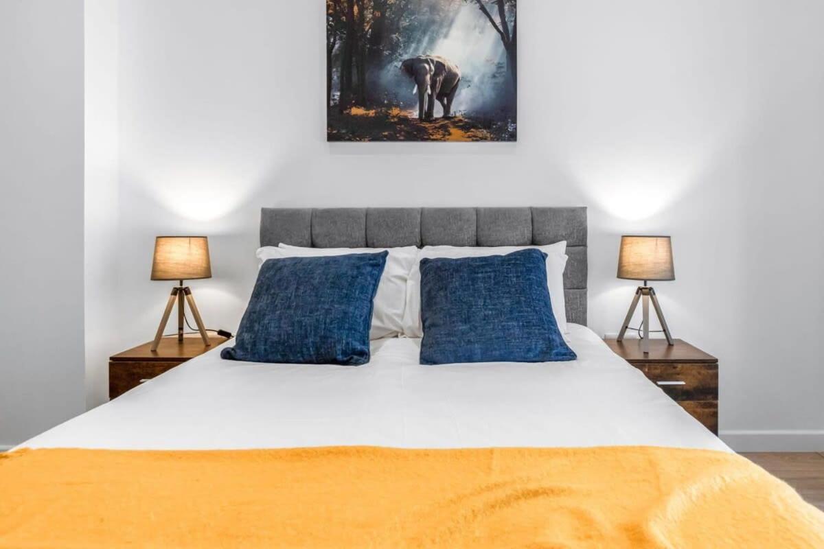 Lovely 1 Bedroom Apartment In Central Woking Eksteriør bilde